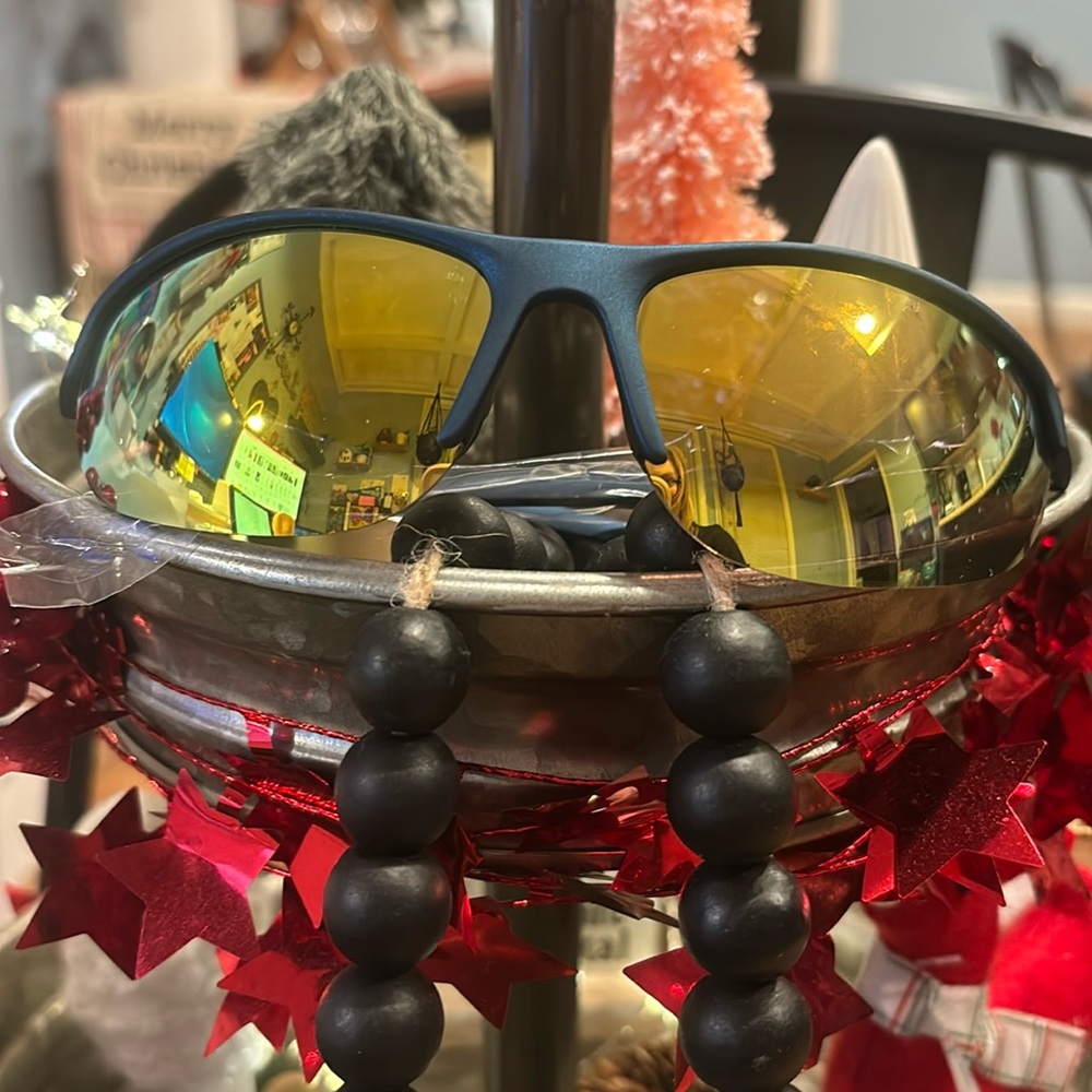 Men’s sunglasses